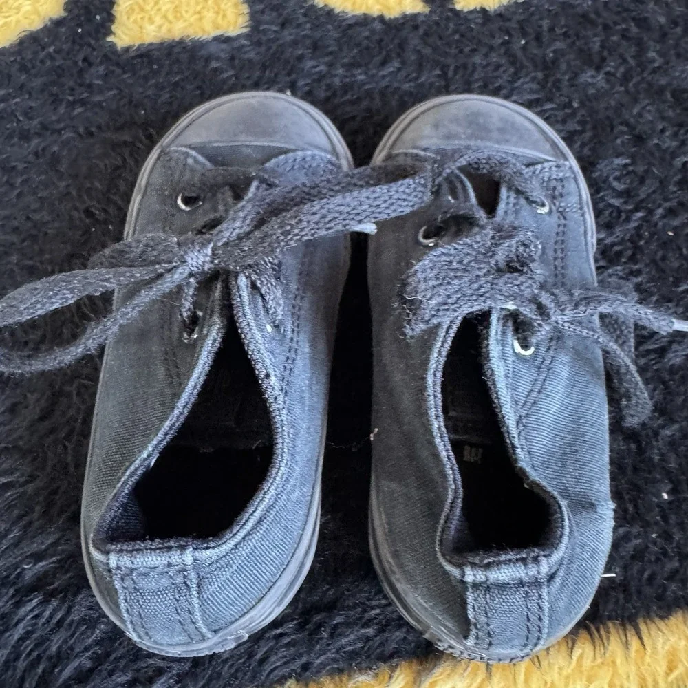 Size 7c - Toddler CONVERSE Chuck Taylor All Star Low Top Black Monochrome